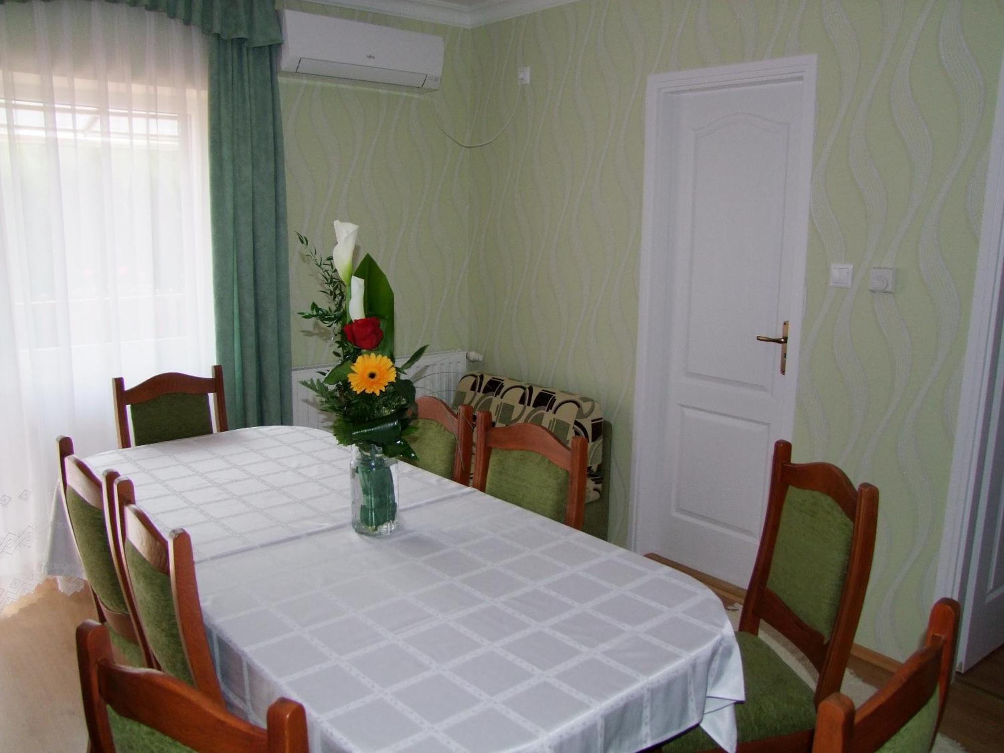 Rajna Vendeghaz Villa Bogacs Ruang foto